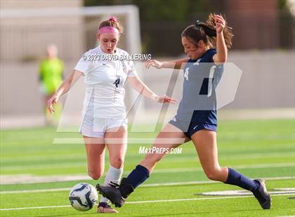 Thumbnail 1 in Reedy vs. Wakeland (UIL Regional Quarterfinal Playoff) photogallery.