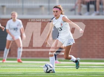 Thumbnail 3 in Reedy vs. Wakeland (UIL Regional Quarterfinal Playoff) photogallery.