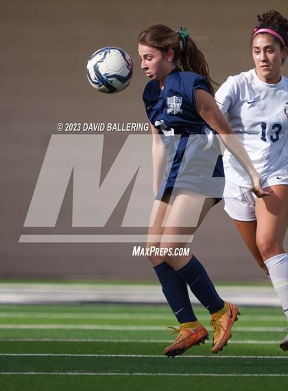 Thumbnail 2 in Reedy vs. Wakeland (UIL Regional Quarterfinal Playoff) photogallery.