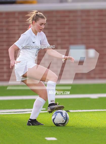 Thumbnail 2 in Reedy vs. Wakeland (UIL Regional Quarterfinal Playoff) photogallery.