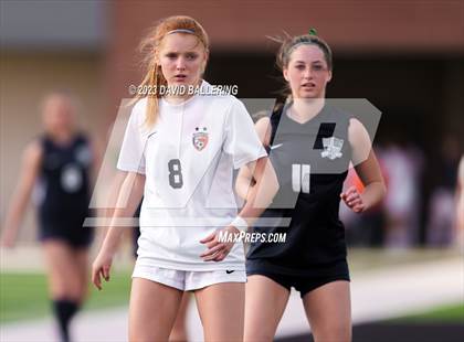 Thumbnail 2 in Reedy vs. Wakeland (UIL Regional Quarterfinal Playoff) photogallery.