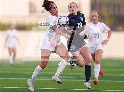 Thumbnail 2 in Reedy vs. Wakeland (UIL Regional Quarterfinal Playoff) photogallery.