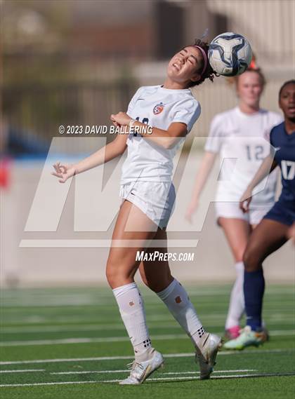Thumbnail 1 in Reedy vs. Wakeland (UIL Regional Quarterfinal Playoff) photogallery.