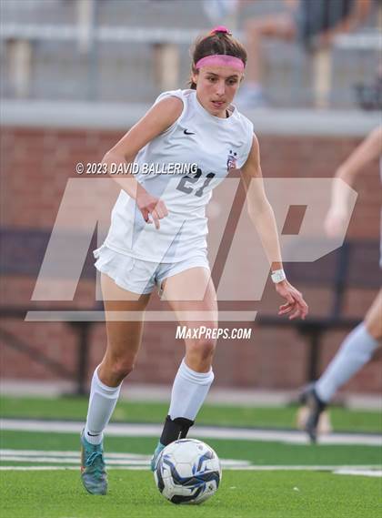 Thumbnail 1 in Reedy vs. Wakeland (UIL Regional Quarterfinal Playoff) photogallery.