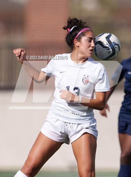 Thumbnail 2 in Reedy vs. Wakeland (UIL Regional Quarterfinal Playoff) photogallery.