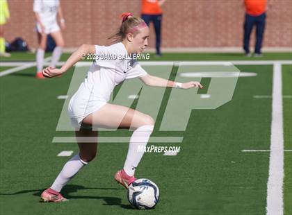 Thumbnail 1 in Reedy vs. Wakeland (UIL Regional Quarterfinal Playoff) photogallery.