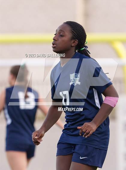 Thumbnail 1 in Reedy vs. Wakeland (UIL Regional Quarterfinal Playoff) photogallery.