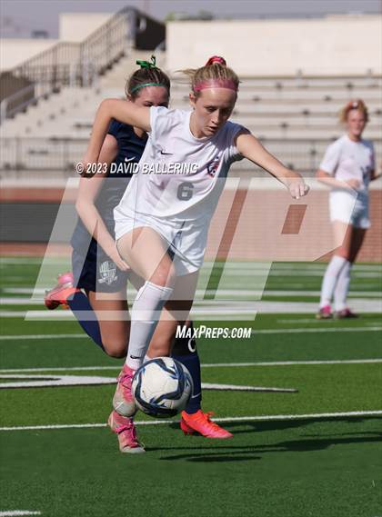 Thumbnail 2 in Reedy vs. Wakeland (UIL Regional Quarterfinal Playoff) photogallery.