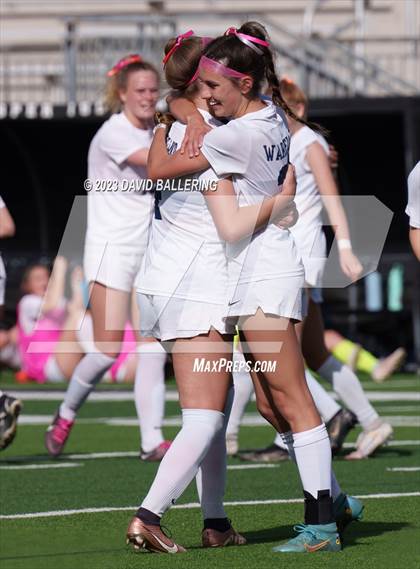 Thumbnail 2 in Reedy vs. Wakeland (UIL Regional Quarterfinal Playoff) photogallery.