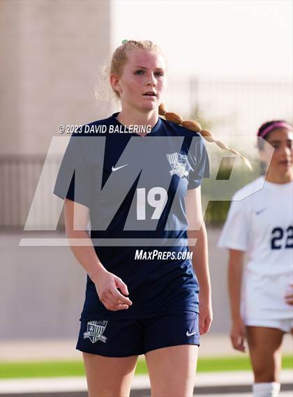 Thumbnail 2 in Reedy vs. Wakeland (UIL Regional Quarterfinal Playoff) photogallery.