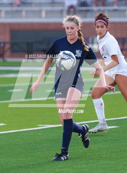 Thumbnail 1 in Reedy vs. Wakeland (UIL Regional Quarterfinal Playoff) photogallery.