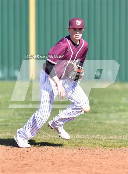 Thumbnail 2 in Bonham vs Whitesboro (Pottsboro Invitational) photogallery.