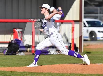 Thumbnail 2 in Bonham vs Whitesboro (Pottsboro Invitational) photogallery.