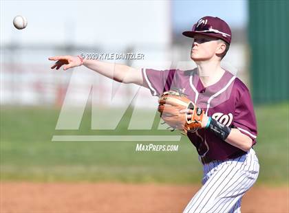 Thumbnail 2 in Bonham vs Whitesboro (Pottsboro Invitational) photogallery.