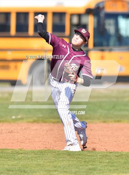 Thumbnail 1 in Bonham vs Whitesboro (Pottsboro Invitational) photogallery.