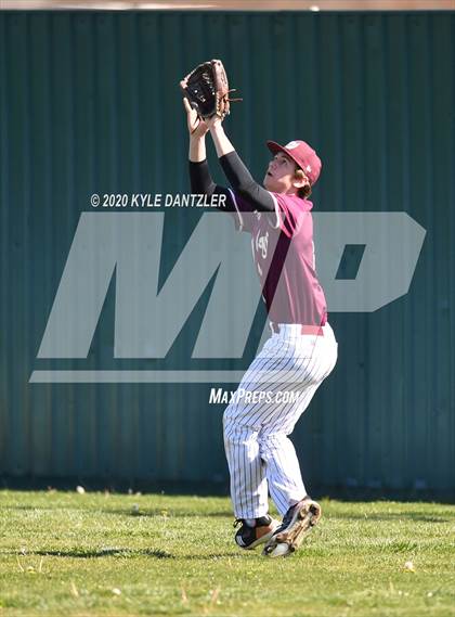 Thumbnail 1 in Bonham vs Whitesboro (Pottsboro Invitational) photogallery.