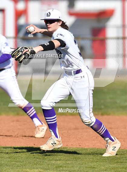 Thumbnail 3 in Bonham vs Whitesboro (Pottsboro Invitational) photogallery.