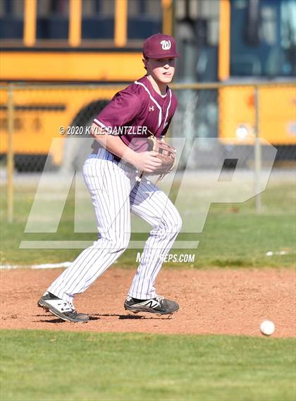 Thumbnail 3 in Bonham vs Whitesboro (Pottsboro Invitational) photogallery.