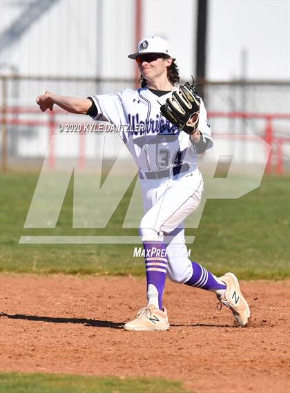 Thumbnail 3 in Bonham vs Whitesboro (Pottsboro Invitational) photogallery.