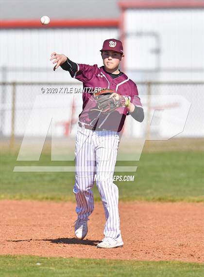 Thumbnail 3 in Bonham vs Whitesboro (Pottsboro Invitational) photogallery.