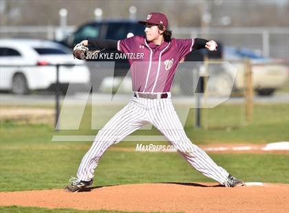 Thumbnail 3 in Bonham vs Whitesboro (Pottsboro Invitational) photogallery.