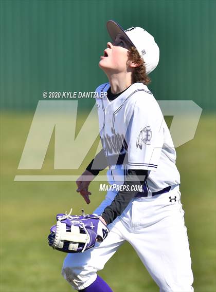 Thumbnail 2 in Bonham vs Whitesboro (Pottsboro Invitational) photogallery.