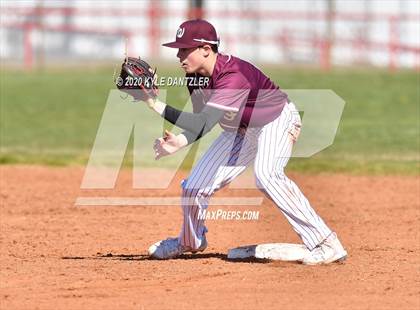 Thumbnail 3 in Bonham vs Whitesboro (Pottsboro Invitational) photogallery.