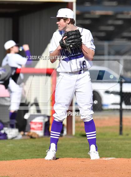 Thumbnail 3 in Bonham vs Whitesboro (Pottsboro Invitational) photogallery.