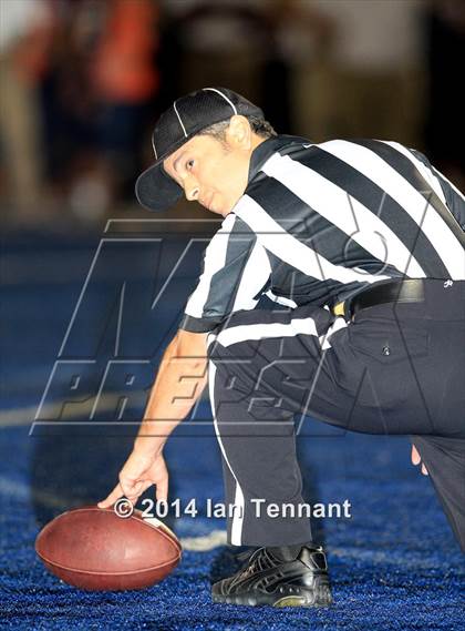 Thumbnail 1 in Loyola @ Chaminade photogallery.