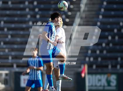 Thumbnail 3 in Cherry Creek vs. Broomfield (CHSAA 5A Final) photogallery.