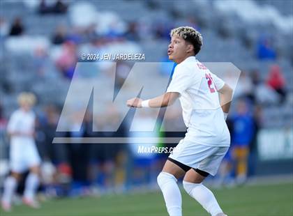 Thumbnail 3 in Cherry Creek vs. Broomfield (CHSAA 5A Final) photogallery.