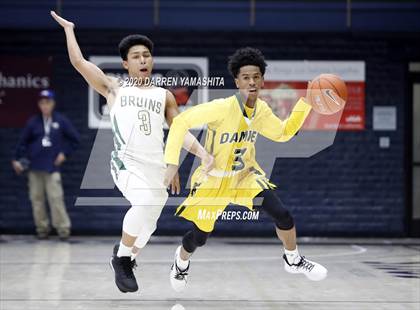 Thumbnail 1 in Damien vs. St. Patrick-St. Vincent (MaxPreps MLK Classic) photogallery.