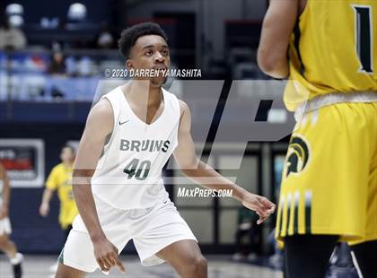 Thumbnail 3 in Damien vs. St. Patrick-St. Vincent (MaxPreps MLK Classic) photogallery.