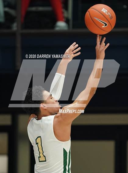 Thumbnail 3 in Damien vs. St. Patrick-St. Vincent (MaxPreps MLK Classic) photogallery.