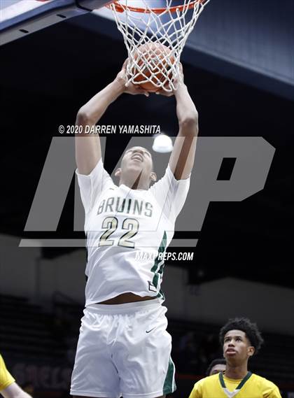 Thumbnail 2 in Damien vs. St. Patrick-St. Vincent (MaxPreps MLK Classic) photogallery.