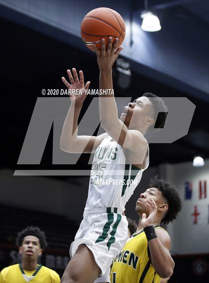 Thumbnail 2 in Damien vs. St. Patrick-St. Vincent (MaxPreps MLK Classic) photogallery.