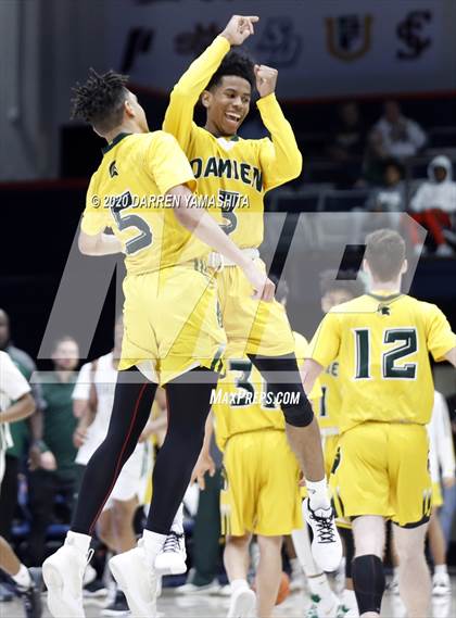 Thumbnail 1 in Damien vs. St. Patrick-St. Vincent (MaxPreps MLK Classic) photogallery.