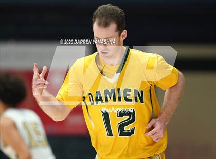 Thumbnail 3 in Damien vs. St. Patrick-St. Vincent (MaxPreps MLK Classic) photogallery.