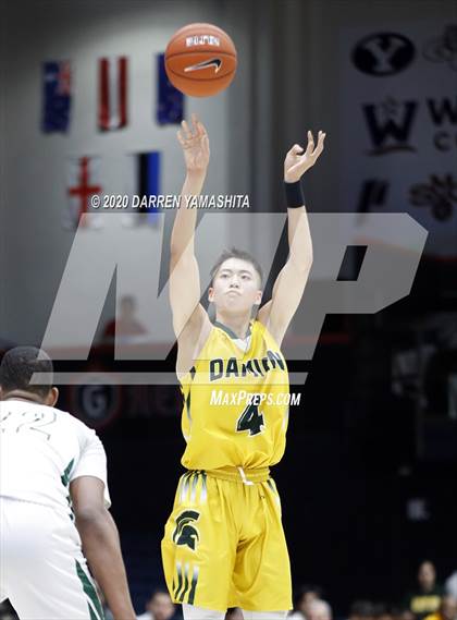 Thumbnail 1 in Damien vs. St. Patrick-St. Vincent (MaxPreps MLK Classic) photogallery.