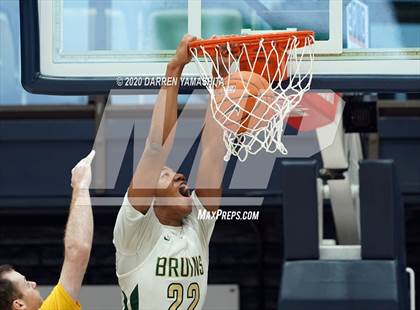 Thumbnail 3 in Damien vs. St. Patrick-St. Vincent (MaxPreps MLK Classic) photogallery.