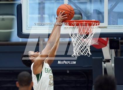 Thumbnail 1 in Damien vs. St. Patrick-St. Vincent (MaxPreps MLK Classic) photogallery.