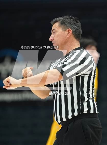 Thumbnail 3 in Damien vs. St. Patrick-St. Vincent (MaxPreps MLK Classic) photogallery.