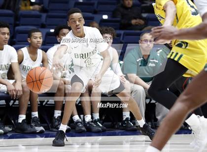 Thumbnail 2 in Damien vs. St. Patrick-St. Vincent (MaxPreps MLK Classic) photogallery.