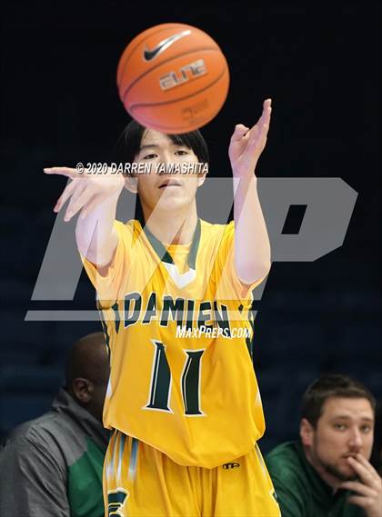 Thumbnail 1 in Damien vs. St. Patrick-St. Vincent (MaxPreps MLK Classic) photogallery.