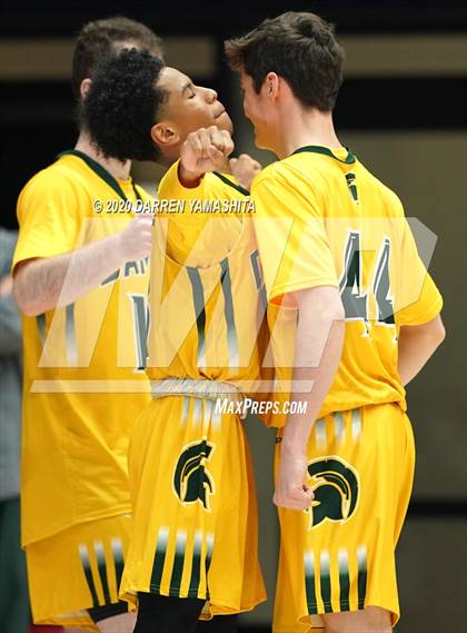 Thumbnail 2 in Damien vs. St. Patrick-St. Vincent (MaxPreps MLK Classic) photogallery.