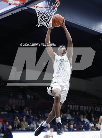 Thumbnail 3 in Damien vs. St. Patrick-St. Vincent (MaxPreps MLK Classic) photogallery.