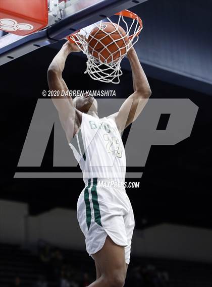 Thumbnail 1 in Damien vs. St. Patrick-St. Vincent (MaxPreps MLK Classic) photogallery.