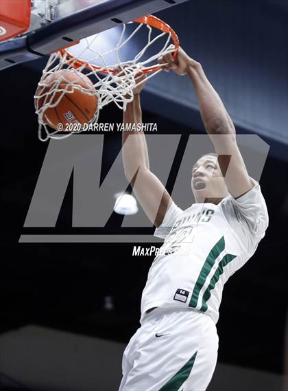 Thumbnail 1 in Damien vs. St. Patrick-St. Vincent (MaxPreps MLK Classic) photogallery.
