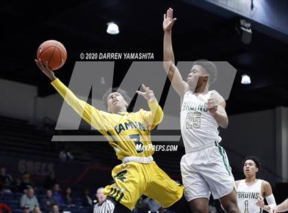 Thumbnail 2 in Damien vs. St. Patrick-St. Vincent (MaxPreps MLK Classic) photogallery.