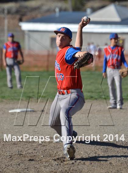 Thumbnail 1 in McCurdy @ Penasco photogallery.